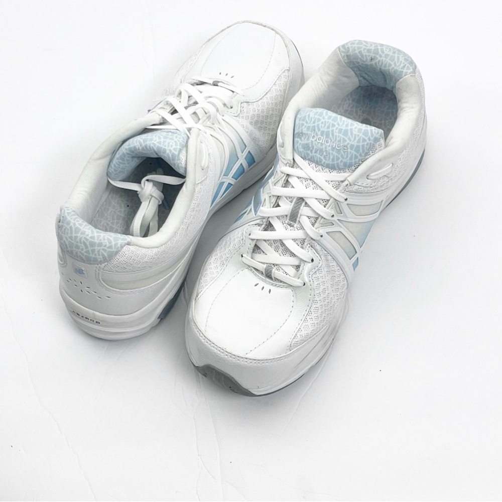 NEW BALANCE White Blue 847 V2 WW847WT2 Running Shoes Sneakers Women’s Size 9.5